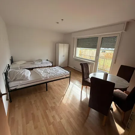 Monteurwohnung Bei Koeln, Wlan, Parkplatz, Kueche, Handtuecher Lejlighed Leverkusen